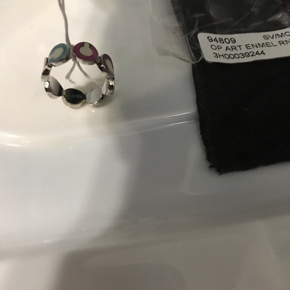 Coach ring - Picture 2 of 3